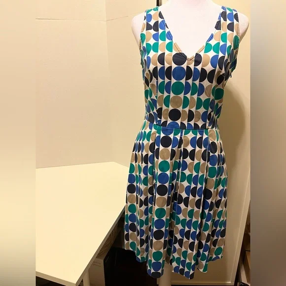 Banana Republic | Dresses | Banana Republic Pleated Vneck Dress Size 2 |  Poshmark